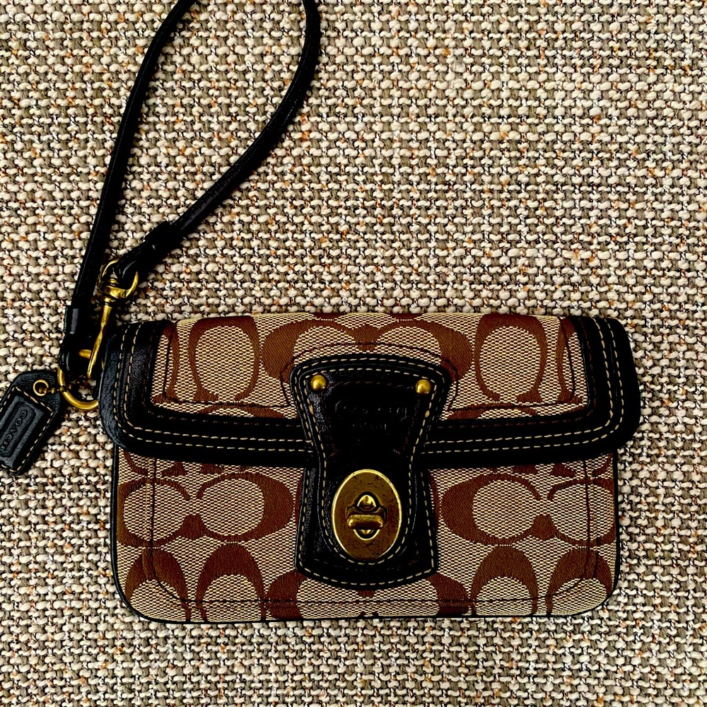 COACH signature print wristlet
